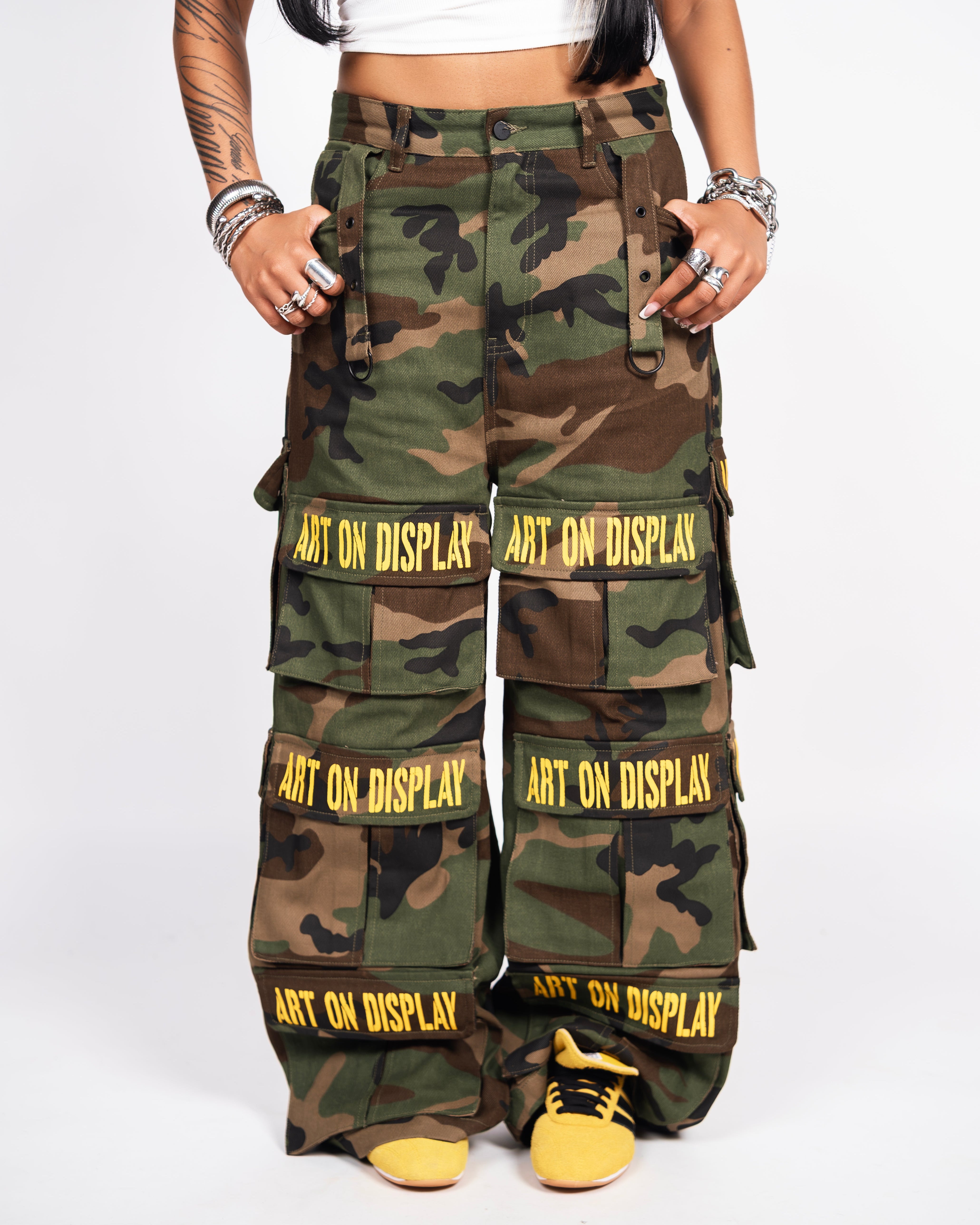 'ART ON DISPLAY' CAMO CARGO PANTS