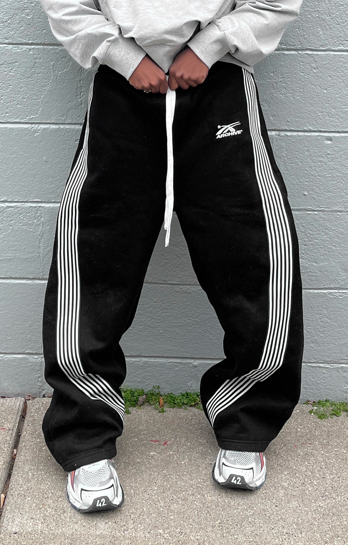 ARCHIVE ESSENTIAL WIDELEG SWEATPANTS BLACK