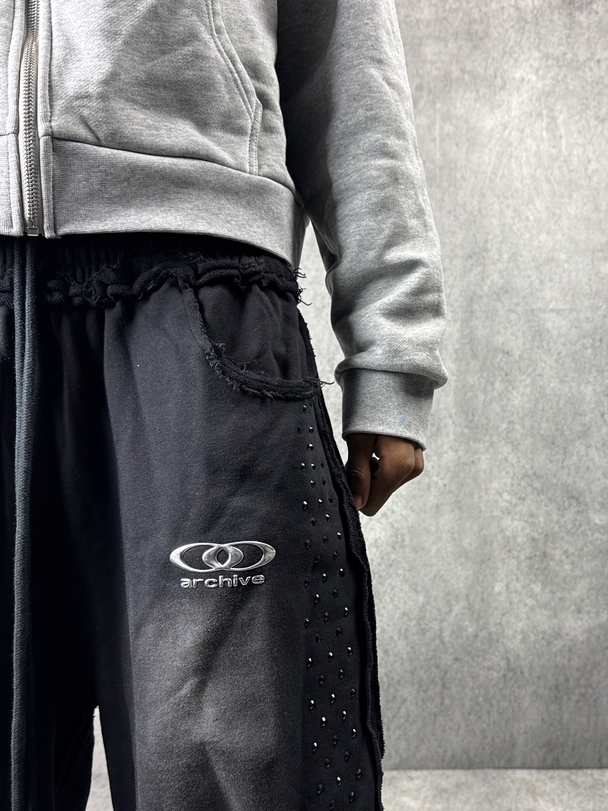 ARCHIVE ONYX RHINESTONE SWEATPANTS - BLACK