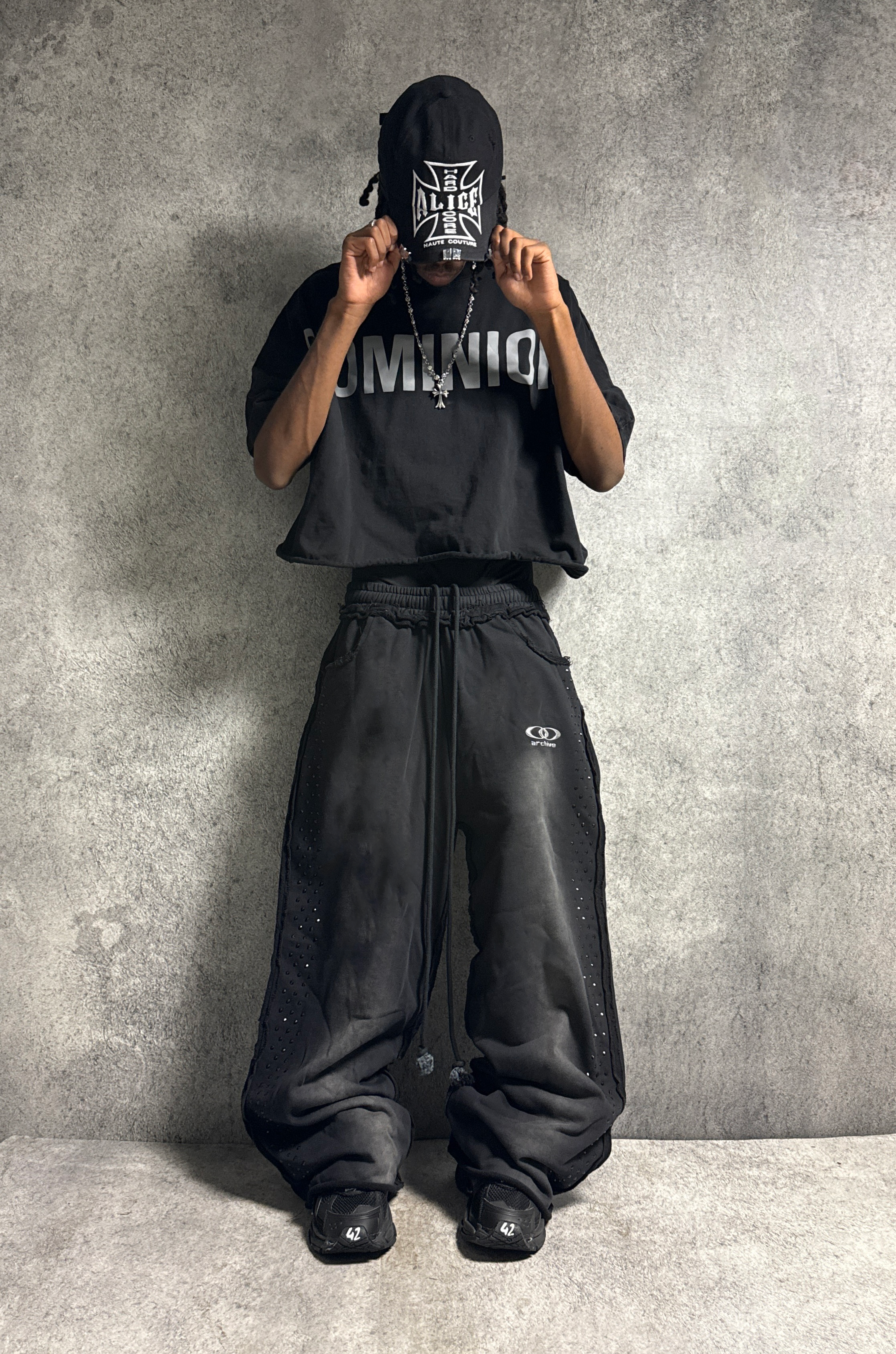 ARCHIVE ONYX RHINESTONE SWEATPANTS - BLACK