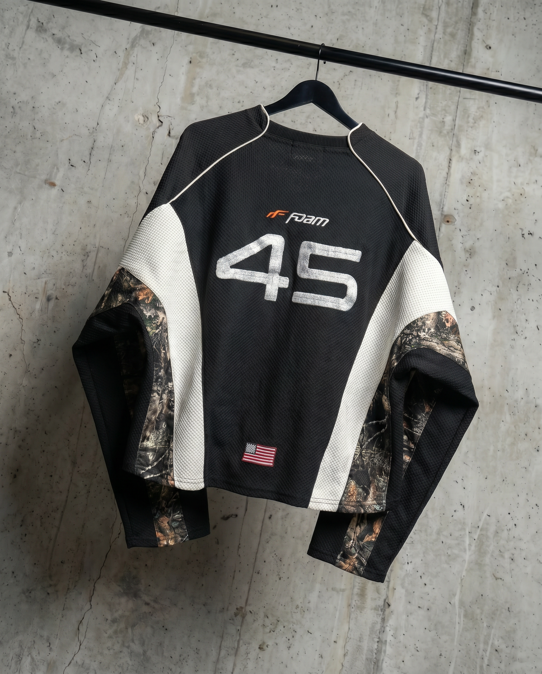 ARCHIVE HUNTER CAMO HOCKEY JERSEY