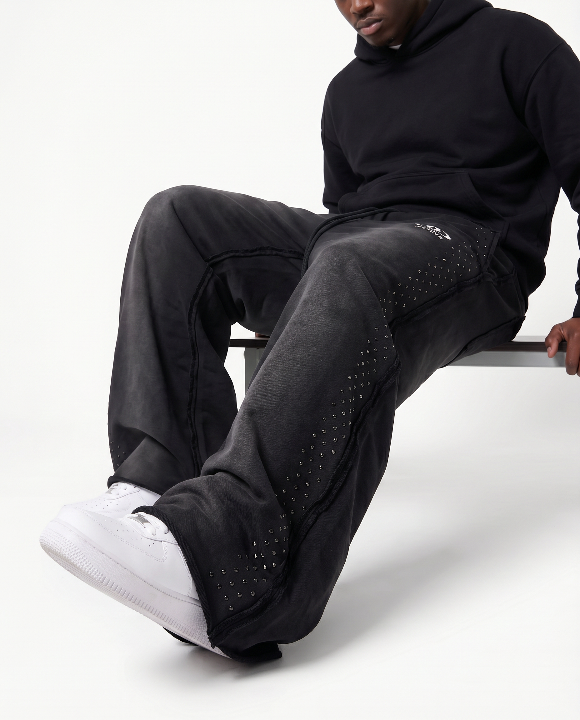 ARCHIVE ONYX RHINESTONE SWEATPANTS - BLACK