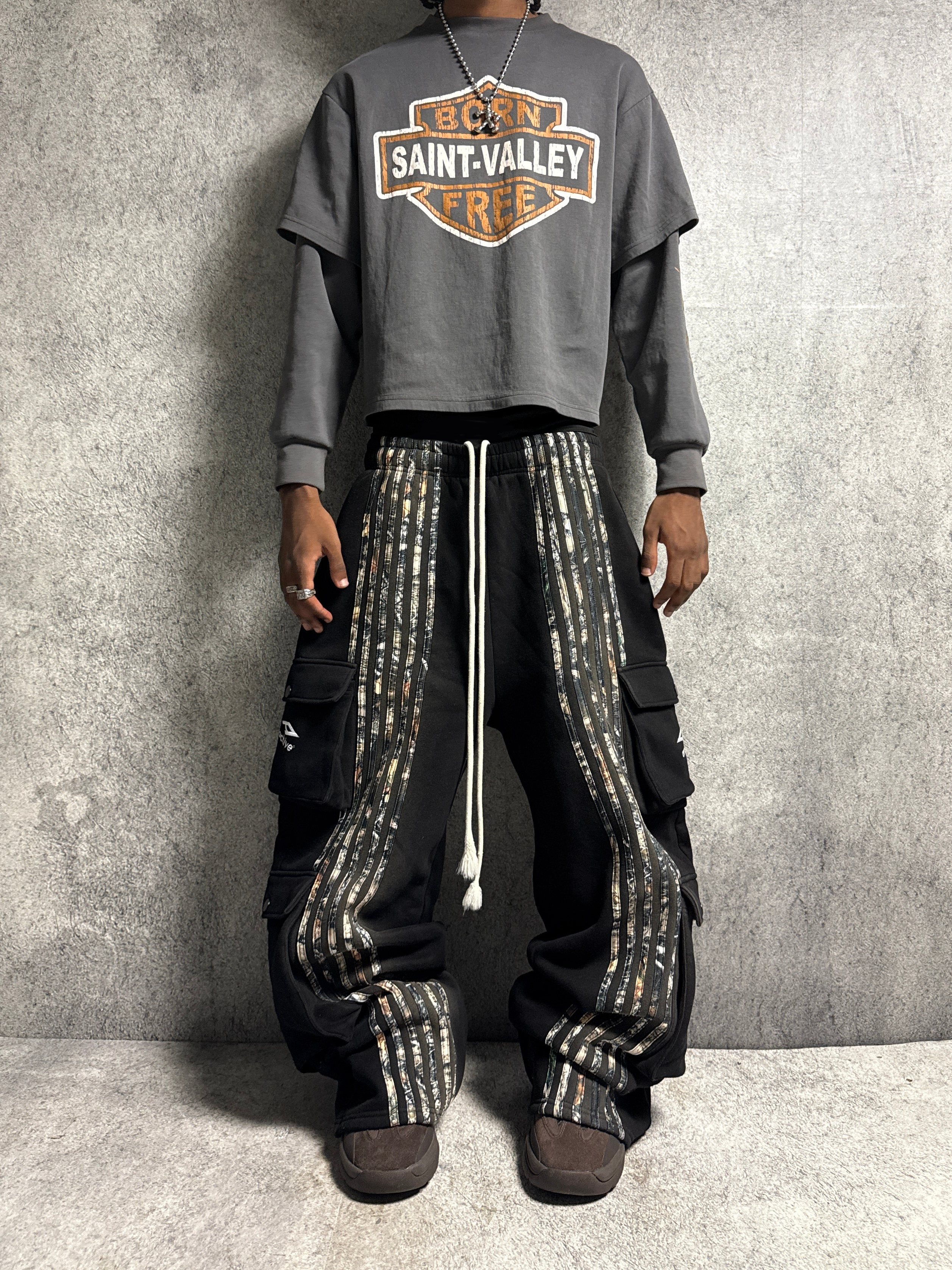 ARCHIVE HUNTER CARGO STRIPE SWEATPANTS CAMO - BLACK