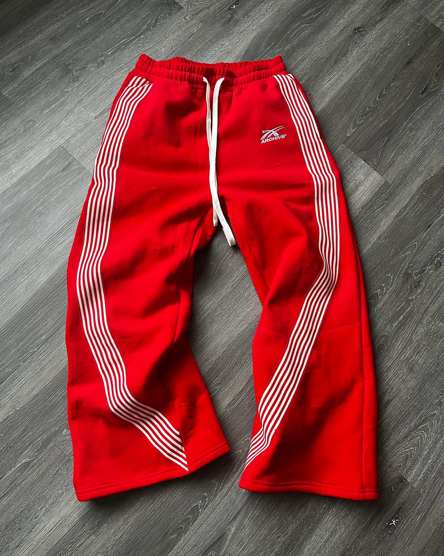 ARCHIVE ESSENTIAL WIDELEG SWEATPANTS RED