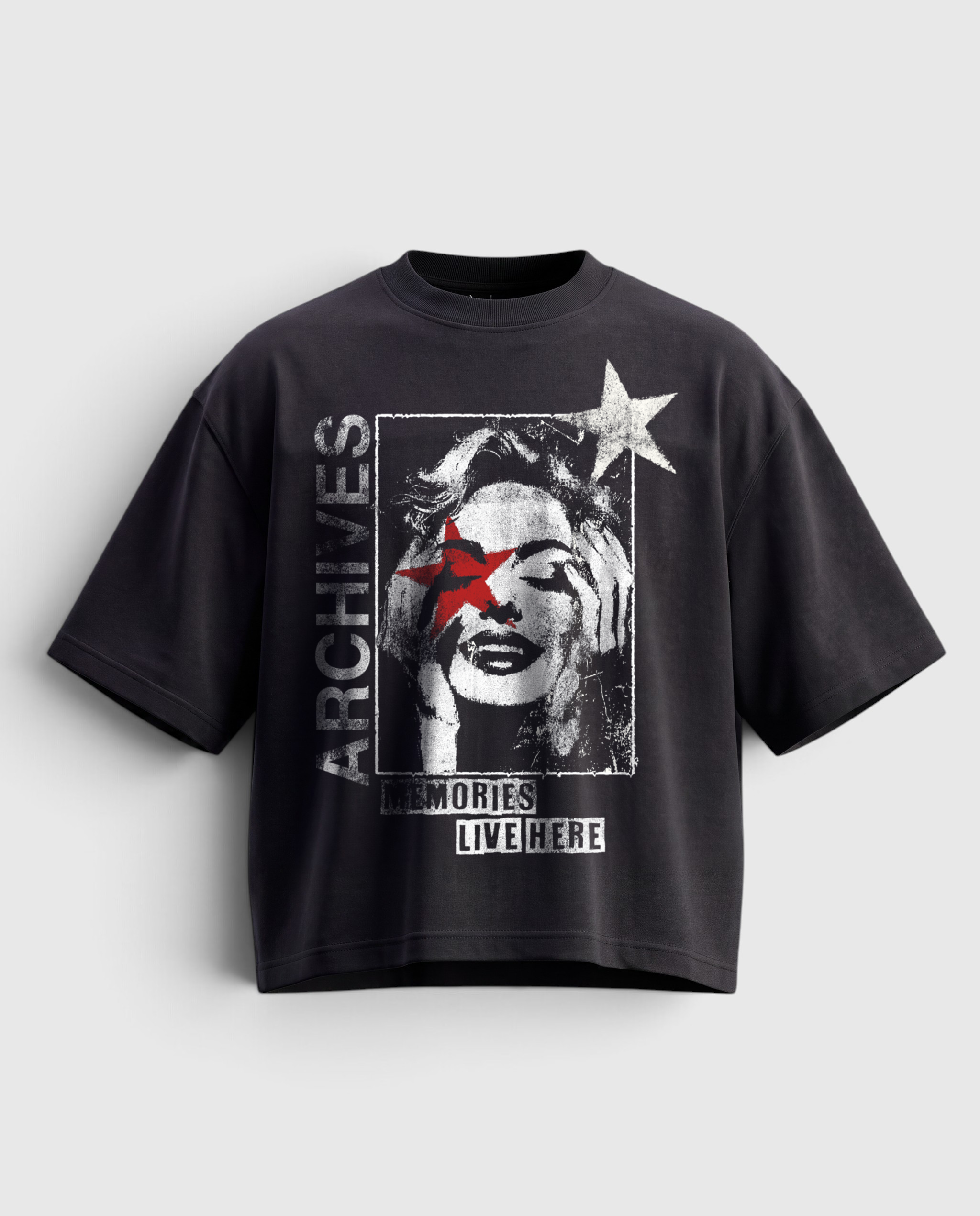 'MEMORIES' GRAPHIC TEE