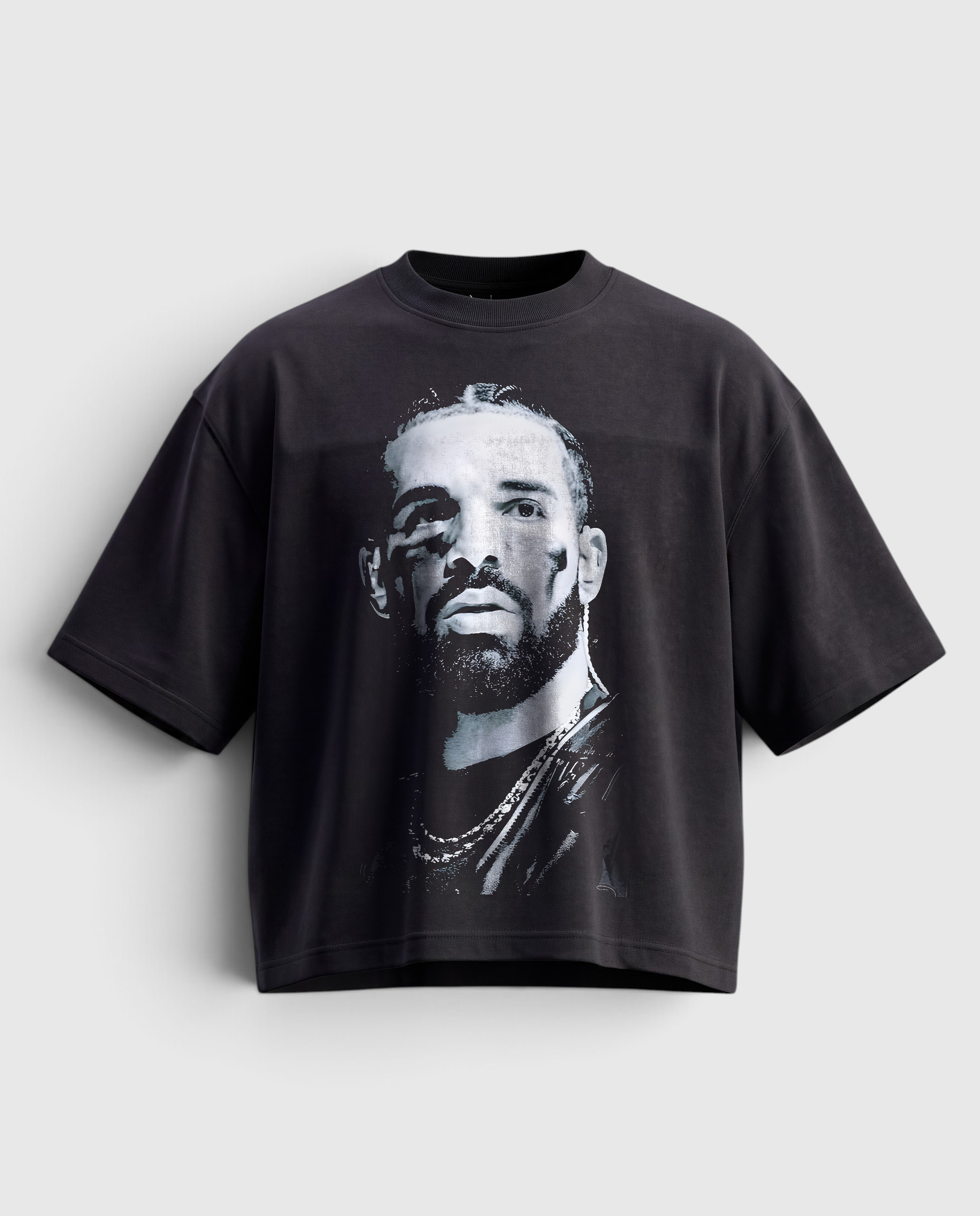 'DRAKE III' GRAPHIC TEE