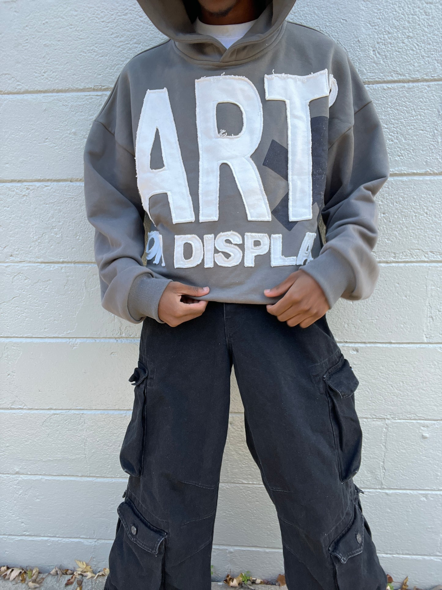 'ART ON DISPLAY' HEAVYWEIGHT HOODIE