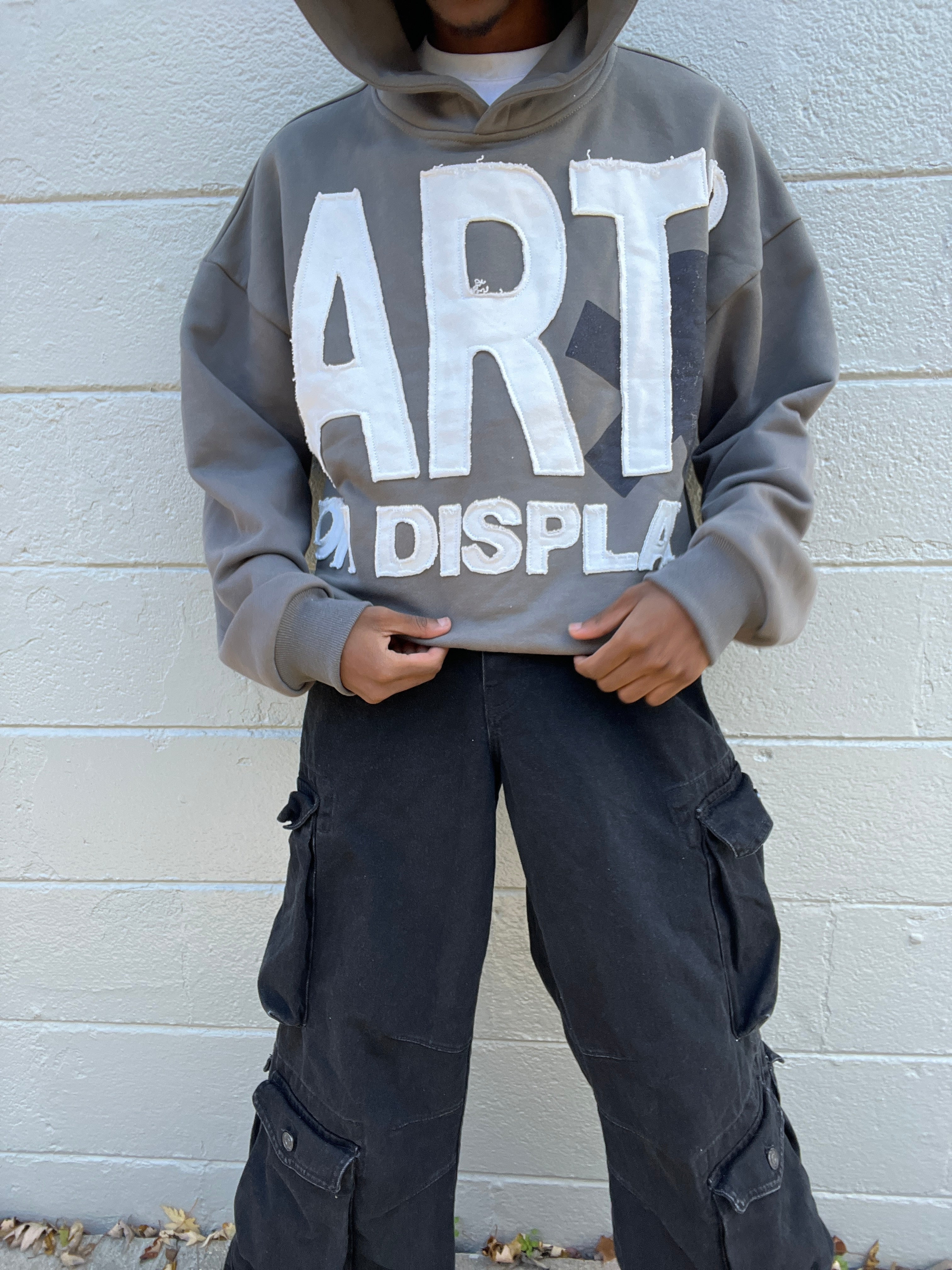 'ART ON DISPLAY' HEAVYWEIGHT HOODIE [PRE-ORDER]