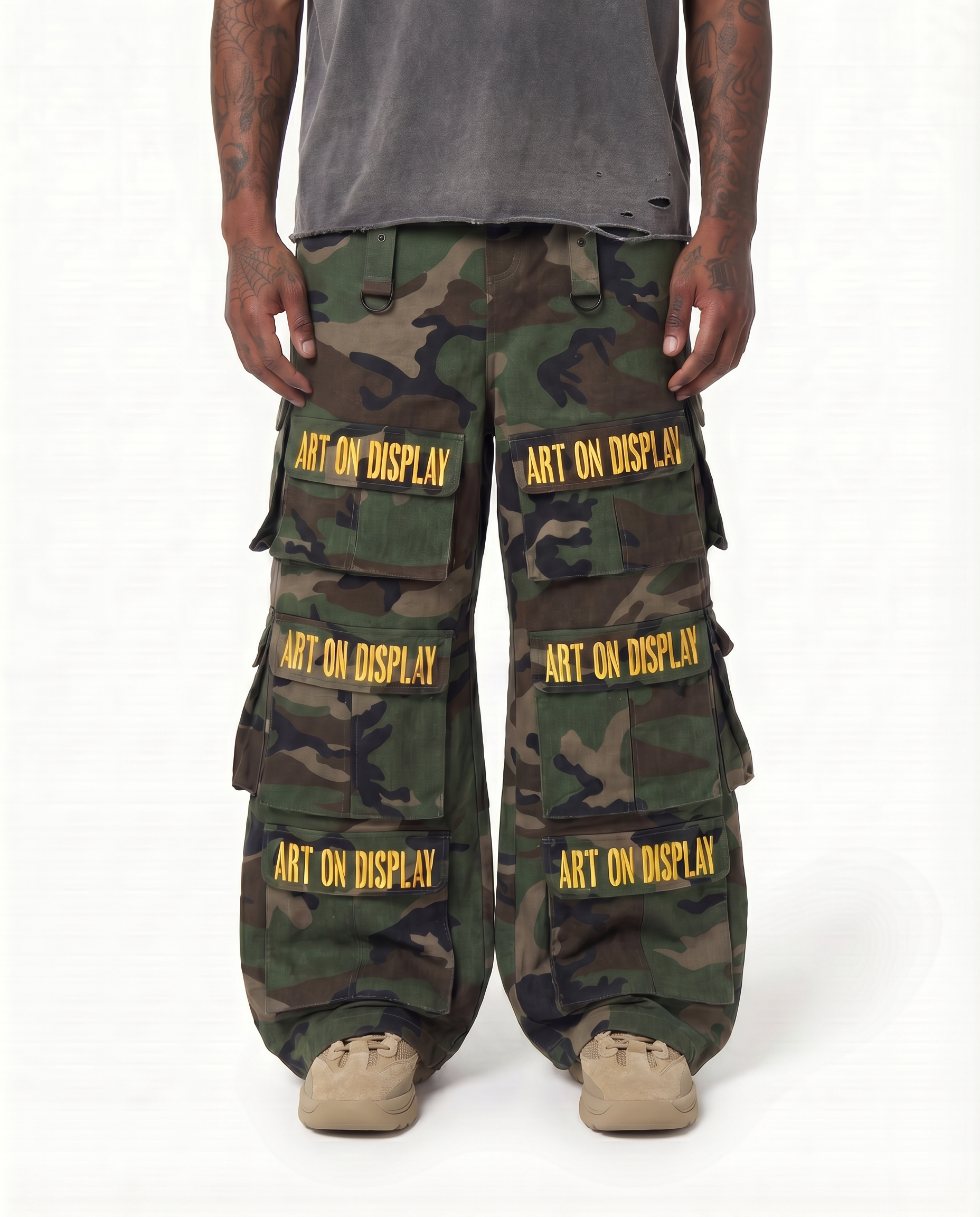 'ART ON DISPLAY' CAMO CARGO PANTS