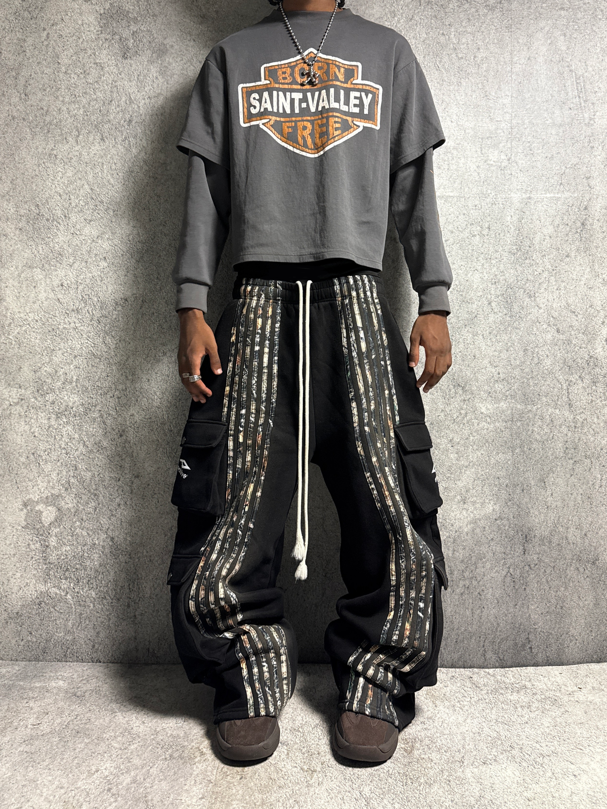 ARCHIVE HUNTER CARGO STRIPE SWEATPANTS CAMO - BLACK