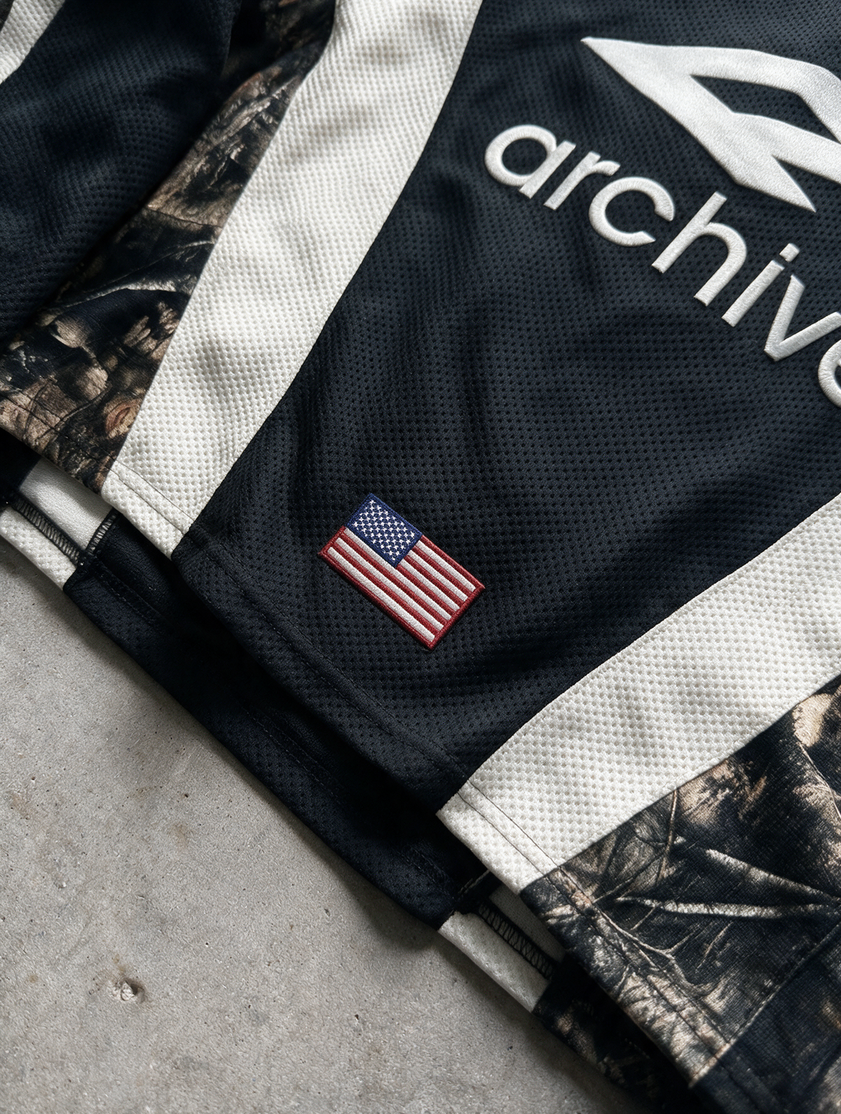 ARCHIVE HUNTER CAMO HOCKEY JERSEY