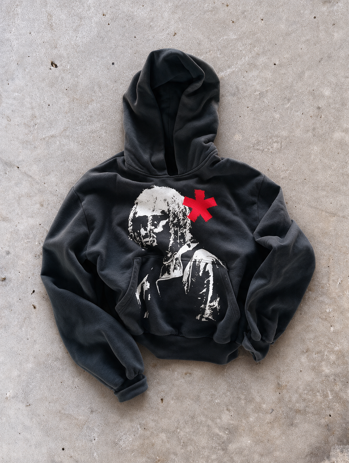 'VAMP' 500G HEAVYWEIGHT HOODIE — Black — additional product view