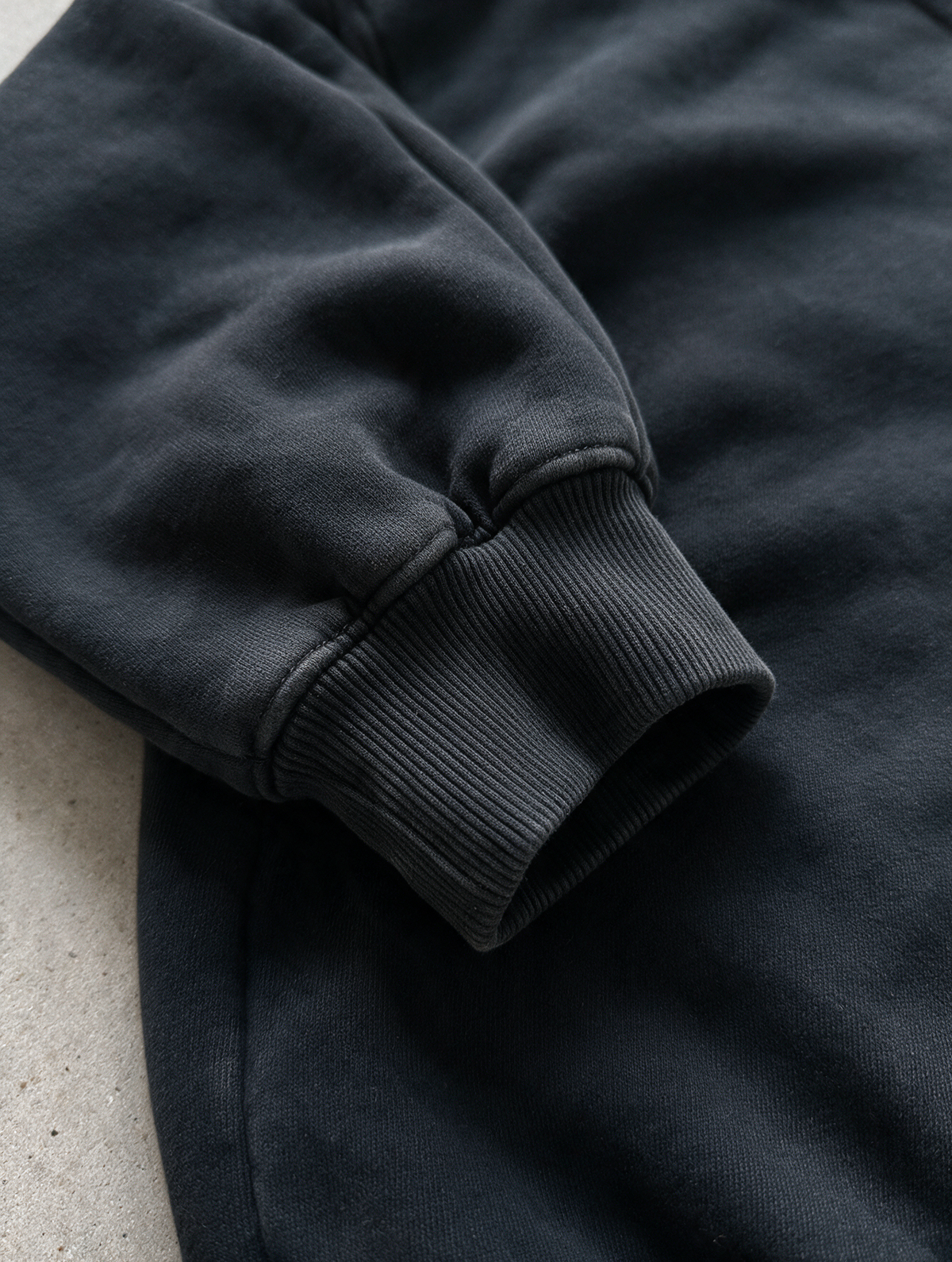'ALTER-EGO' HEAVYWEIGHT BOXY ZIPUP HOODIE — Black — additional product view