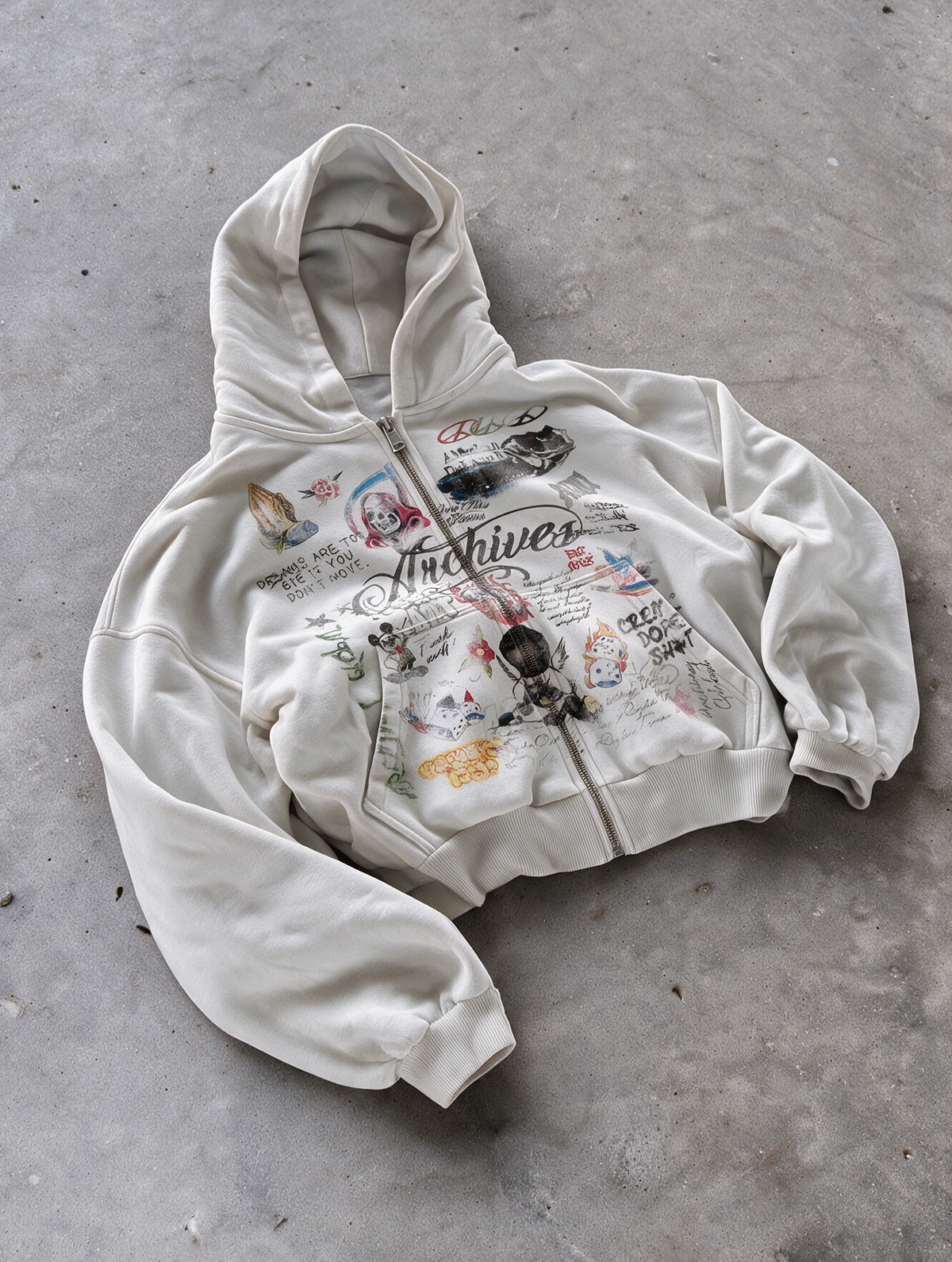 'GRAFFITI DREAMS' HEAVYWEIGHT BOXY ZIPUP HOODIE — White — additional product view