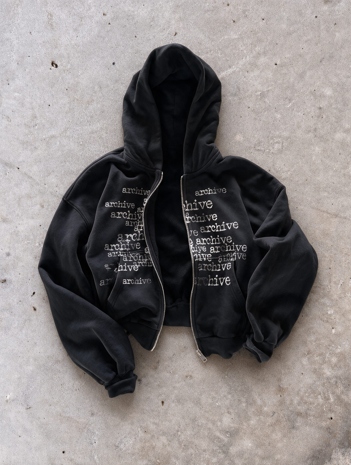 'MATRIX' HEAVYWEIGHT BOXY ZIPUP HOODIE — Black — additional product view