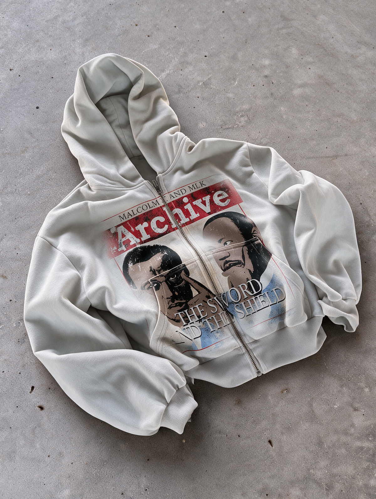 'SWORD & SHIELD' HEAVYWEIGHT BOXY ZIPUP HOODIE — White — additional product view