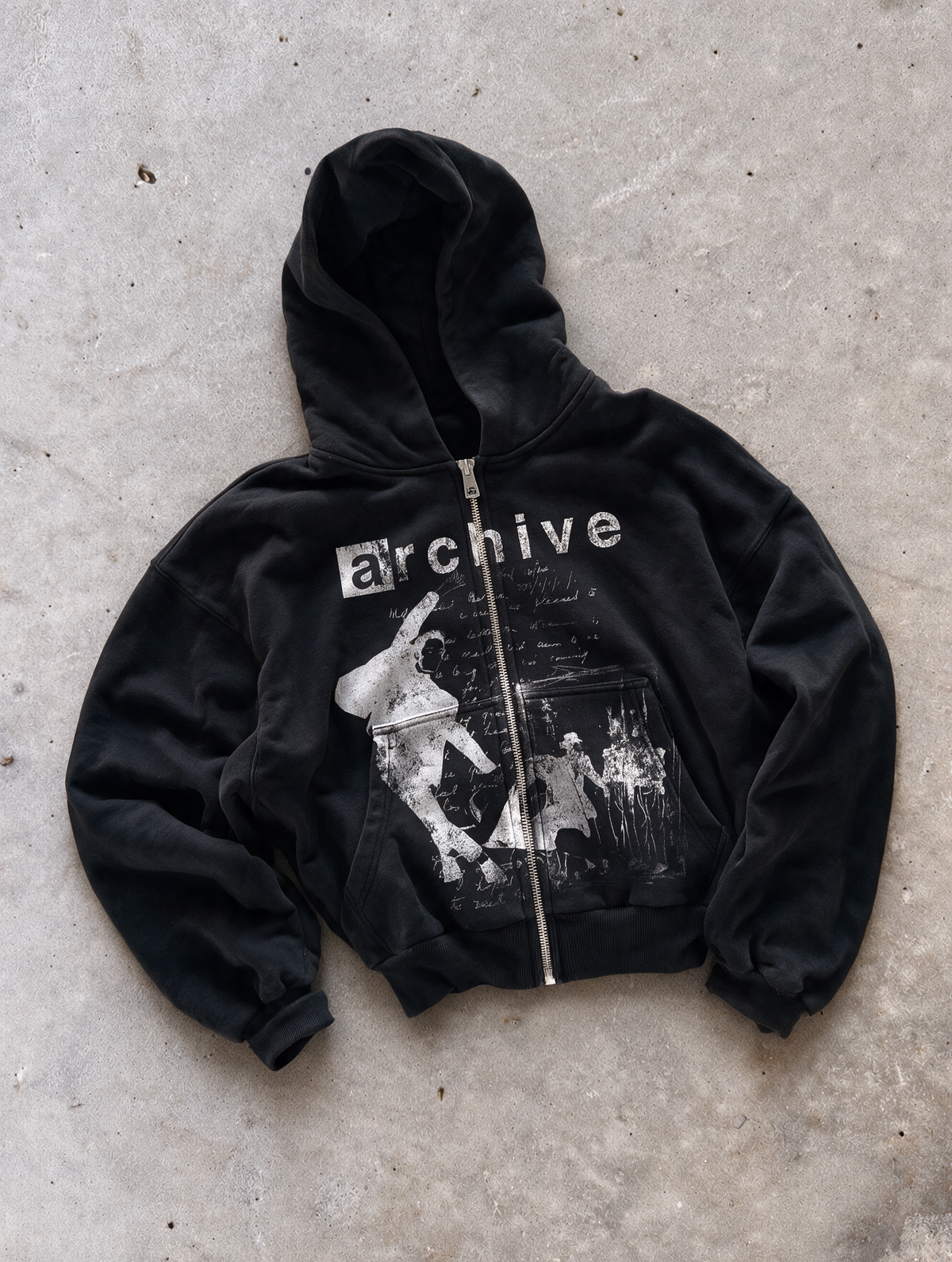 'REVENANT' HEAVYWEIGHT BOXY ZIPUP HOODIE — Black — additional product view
