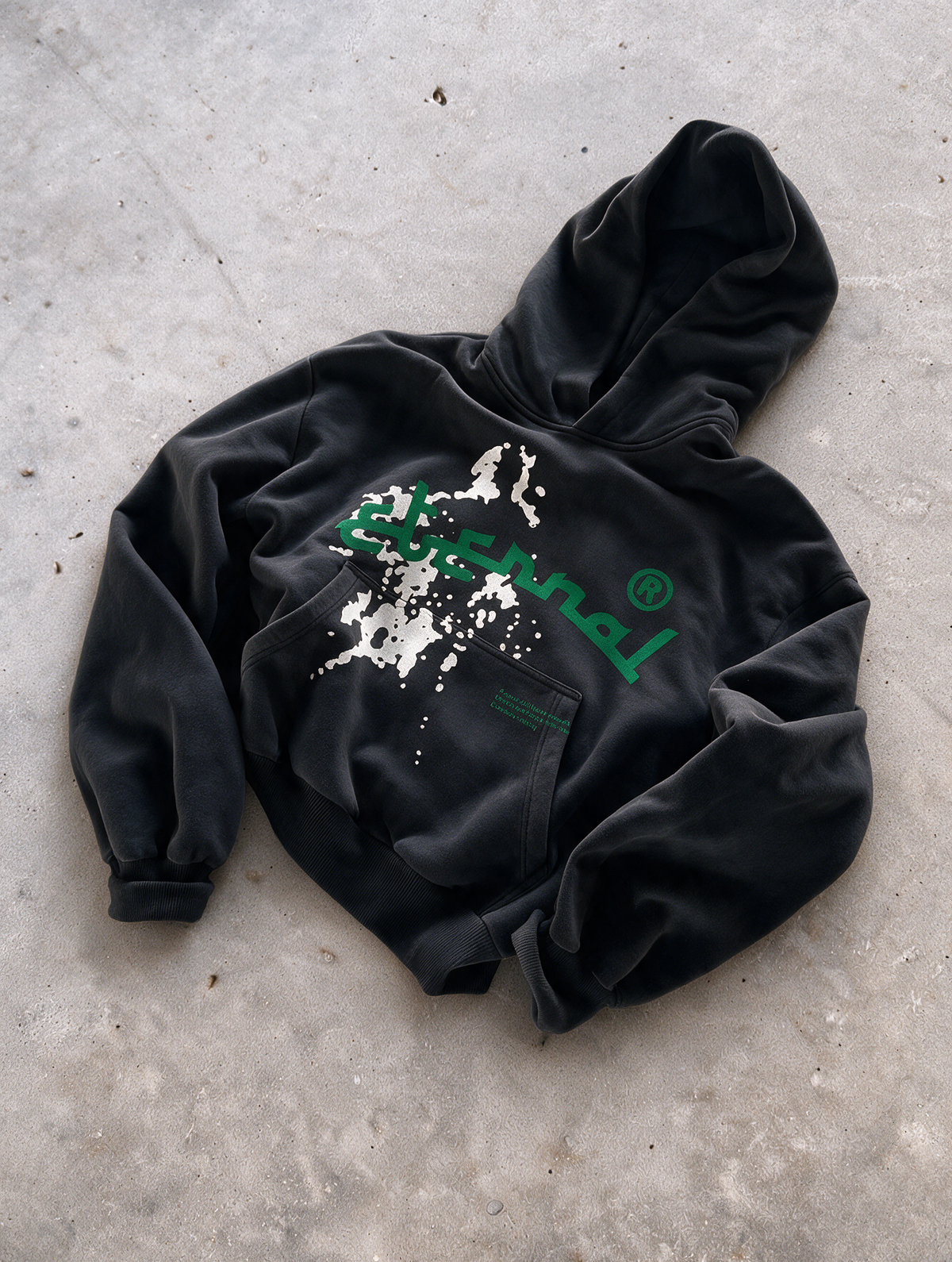'ETERNAL' 500G HEAVYWEIGHT HOODIE — Black — additional product view