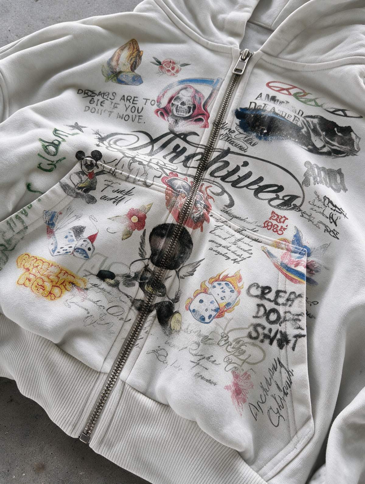 'GRAFFITI DREAMS' HEAVYWEIGHT BOXY ZIPUP HOODIE — White — additional product view