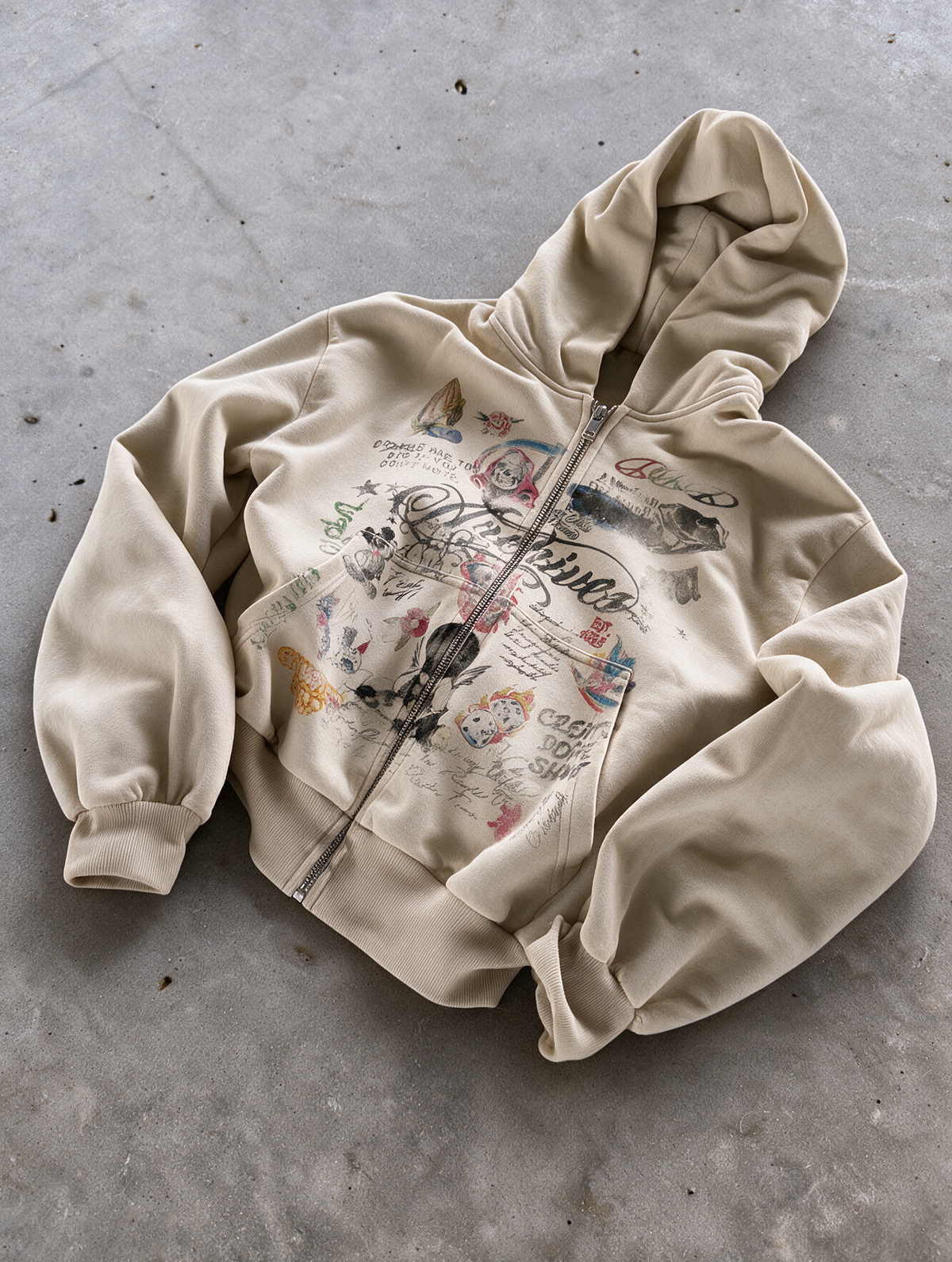 'GRAFFITI DREAMS' HEAVYWEIGHT BOXY ZIPUP HOODIE — Tan — additional product view
