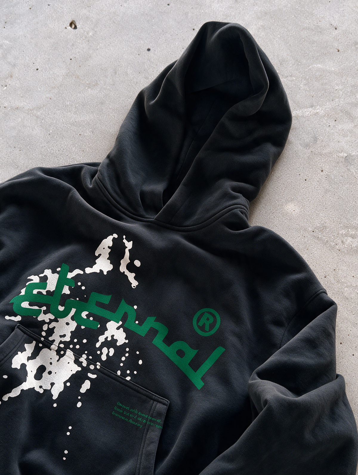 'ETERNAL' 500G HEAVYWEIGHT HOODIE — Black — additional product view
