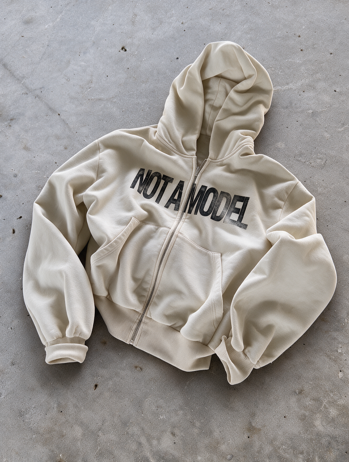 'NOT A MODEL' HEAVYWEIGHT BOXY ZIPUP HOODIE — Tan — additional product view