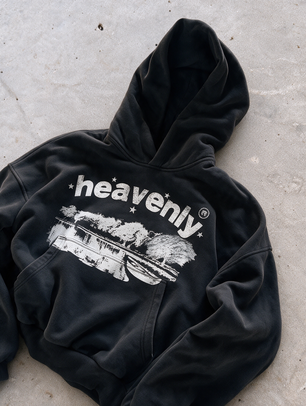 'HEAVENLY' 500G HEAVYWEIGHT HOODIE — Black — additional product view