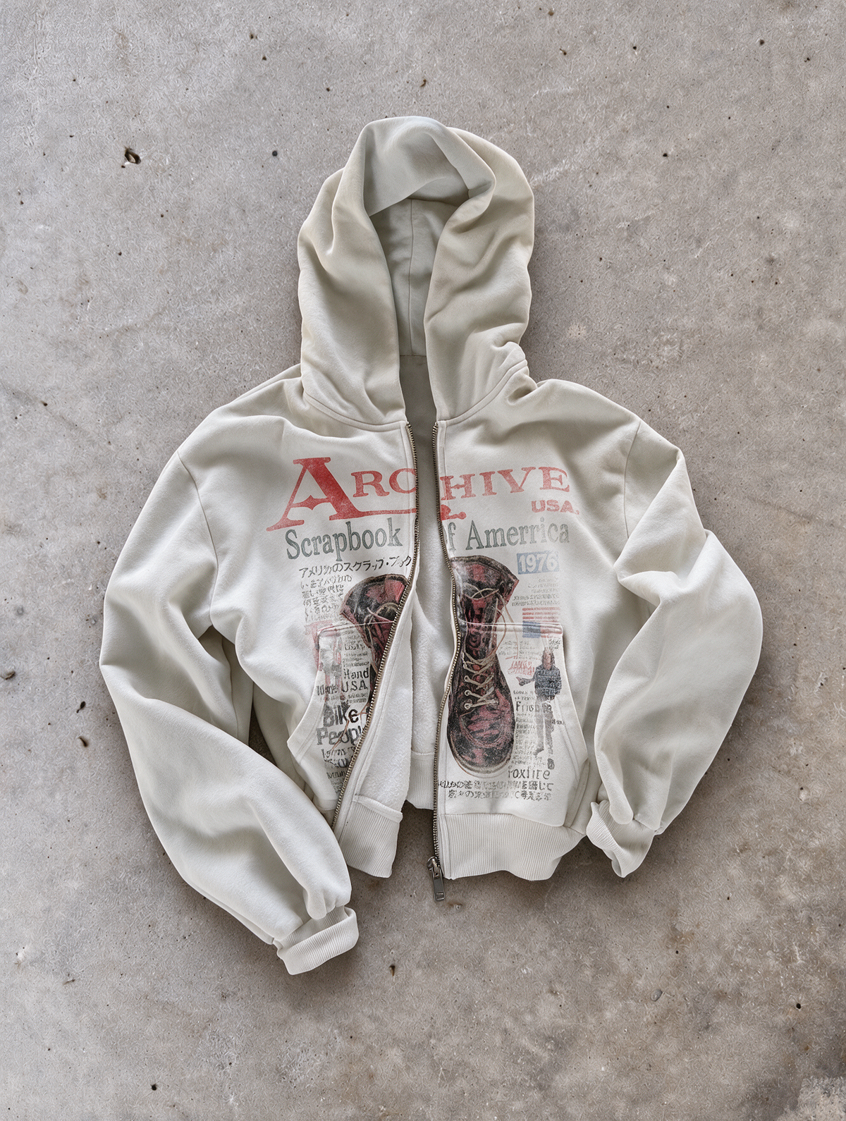 'SCRAPBOOK OF AMERICA' HEAVYWEIGHT BOXY ZIPUP HOODIE — White — additional product view