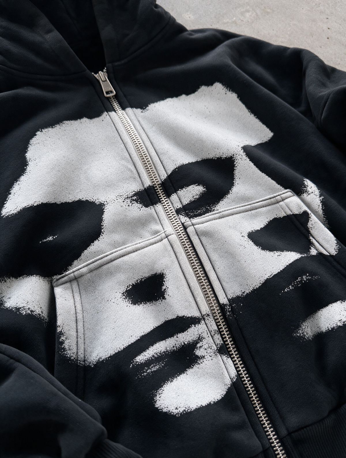 'ALTER-EGO' HEAVYWEIGHT BOXY ZIPUP HOODIE — Black — additional product view