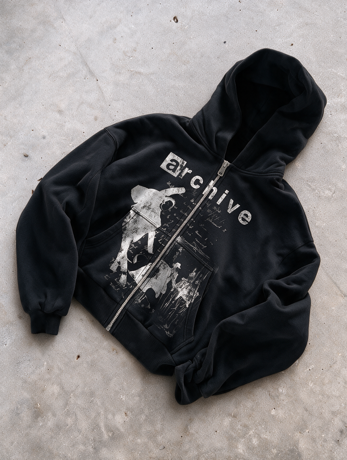 'REVENANT' HEAVYWEIGHT BOXY ZIPUP HOODIE — Black — additional product view
