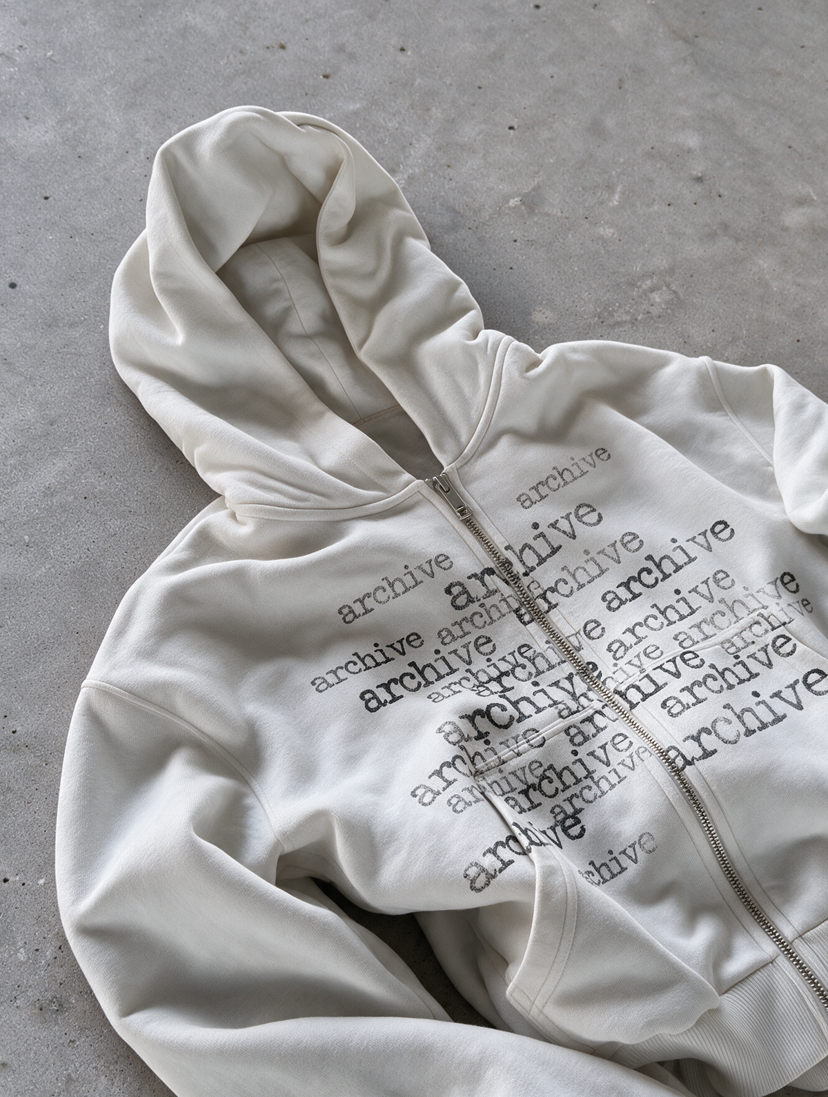 'MATRIX' HEAVYWEIGHT BOXY ZIPUP HOODIE — White — additional product view