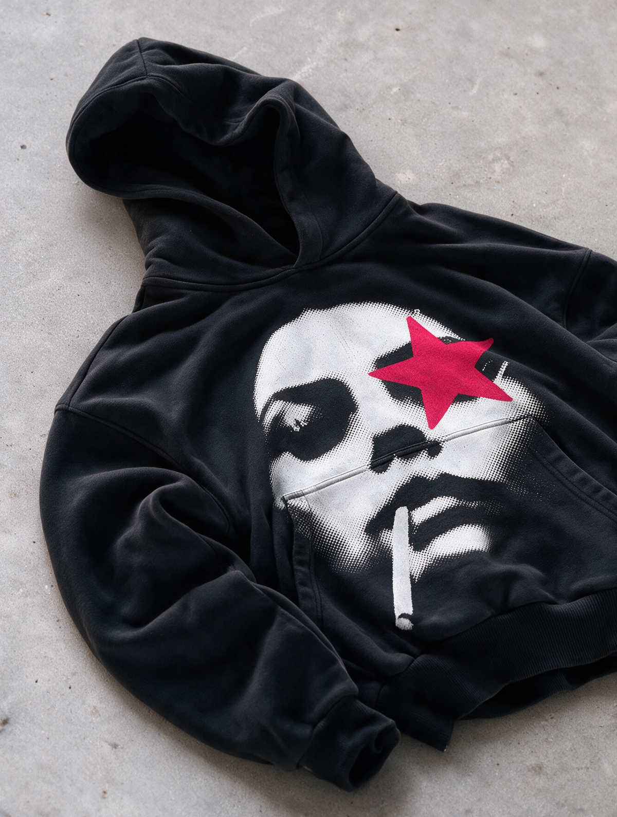 'LOST STAR' 500G HEAVYWEIGHT HOODIE — Red — additional product view