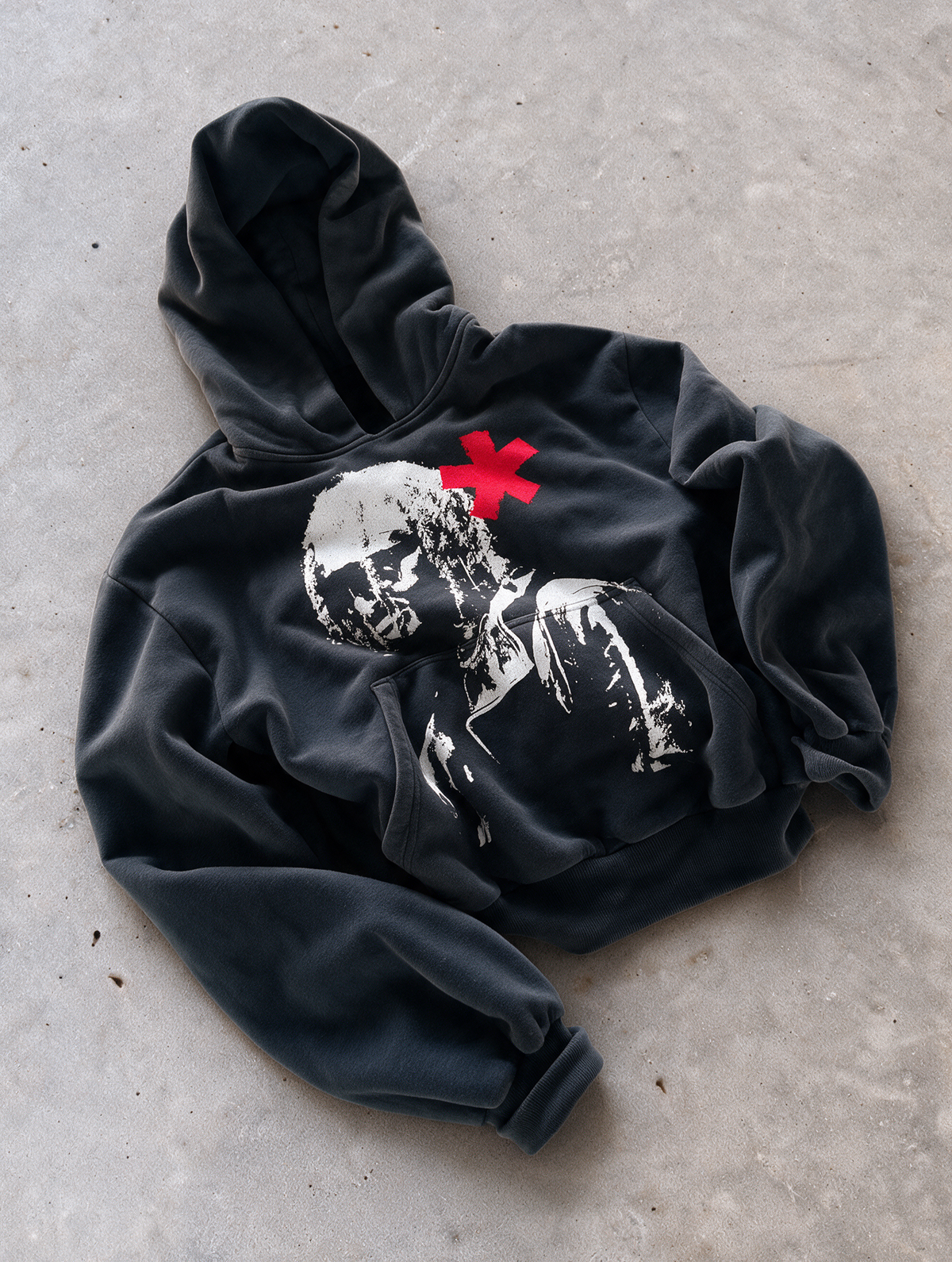 'VAMP' 500G HEAVYWEIGHT HOODIE — Black — additional product view
