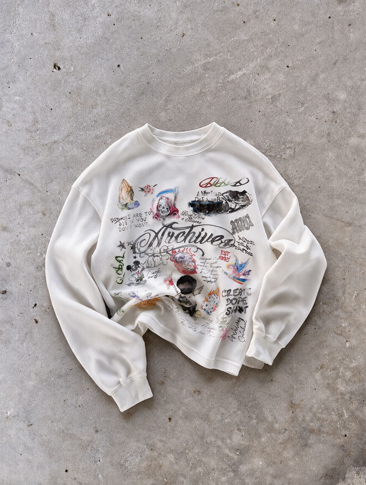 GRAFFITI DREAMS white heavyweight thermal, casual flat lay