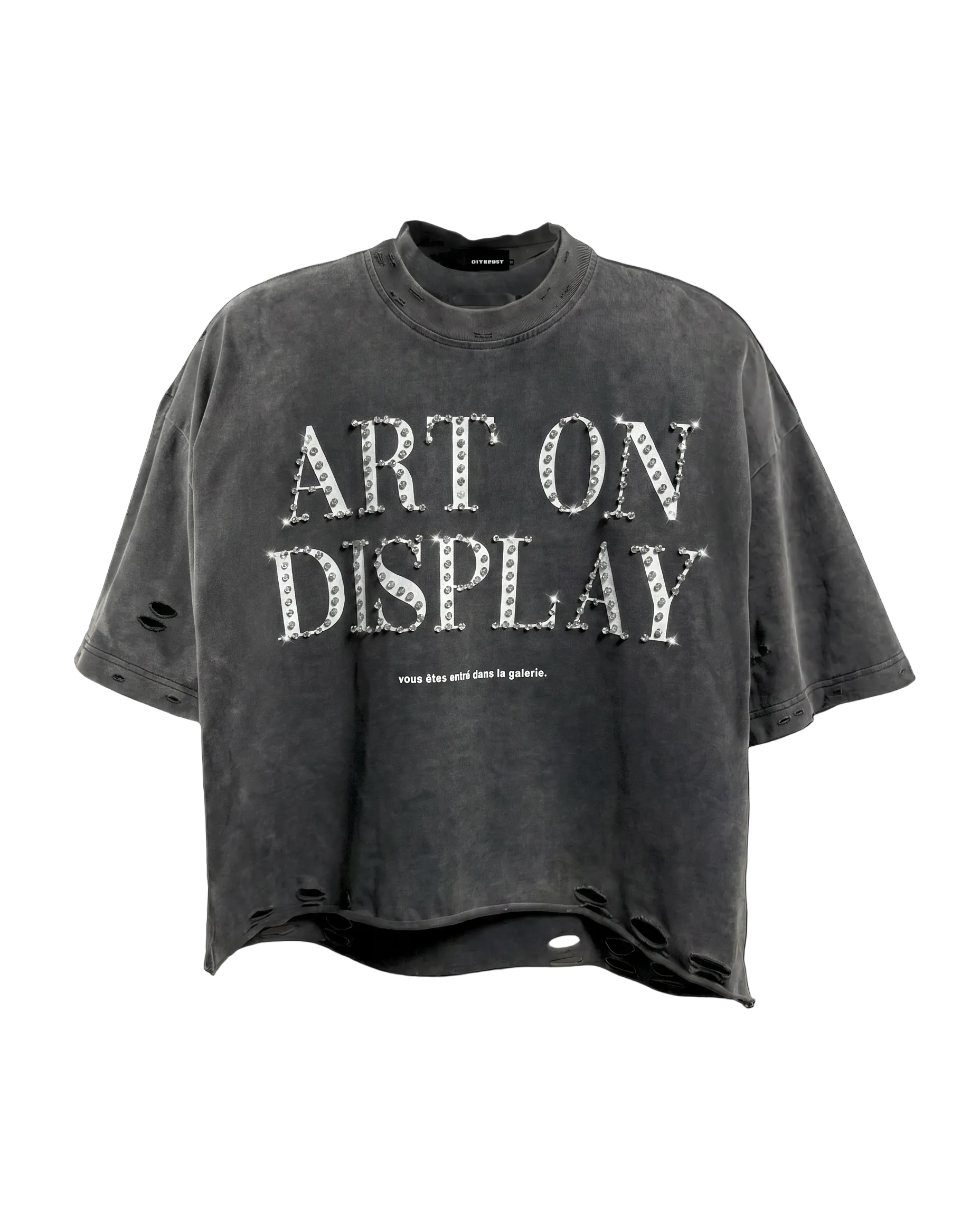 "ART ON DISPLAY" RHINESTONE DISTRESSTED TEE