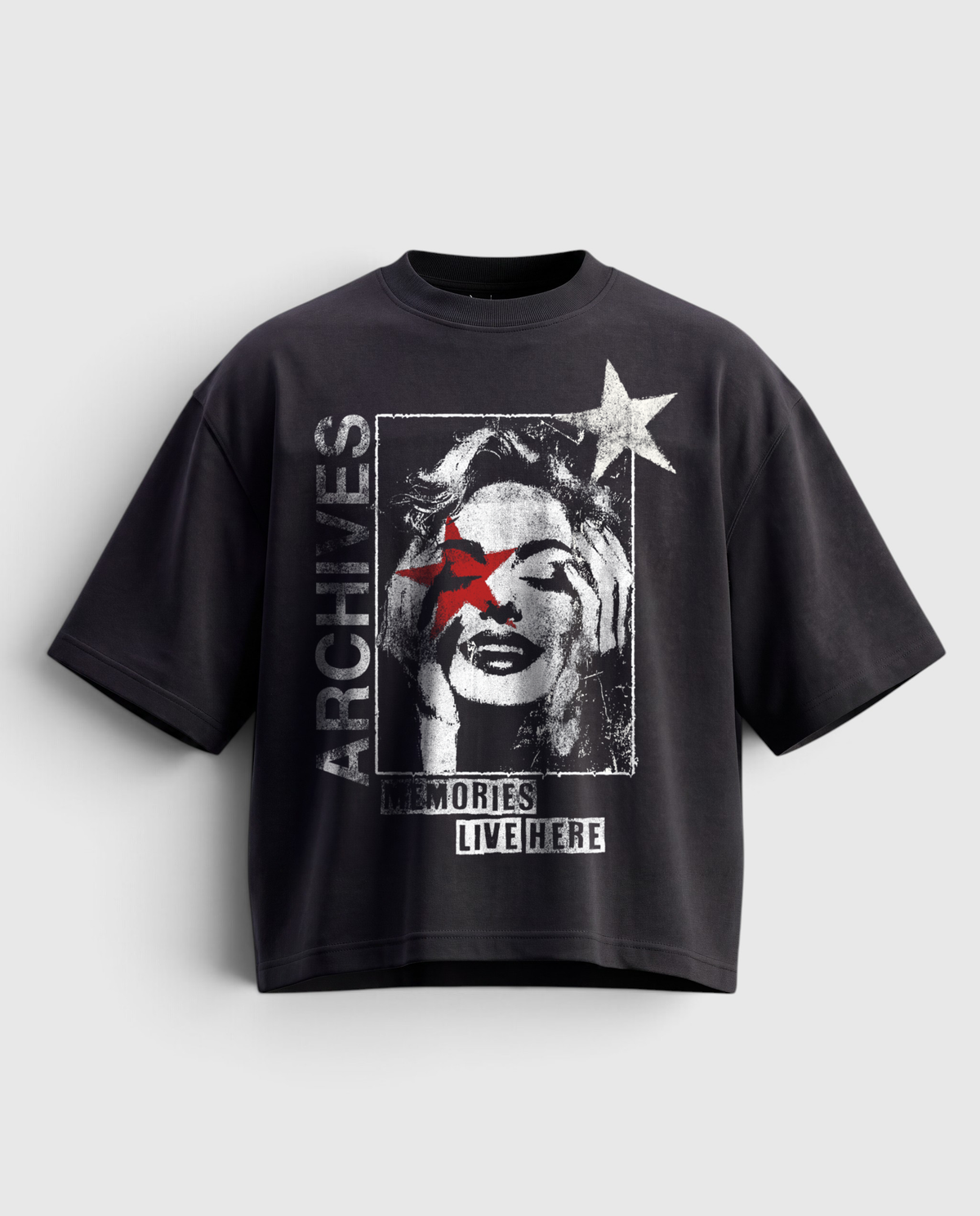 'MEMORIES' GRAPHIC TEE