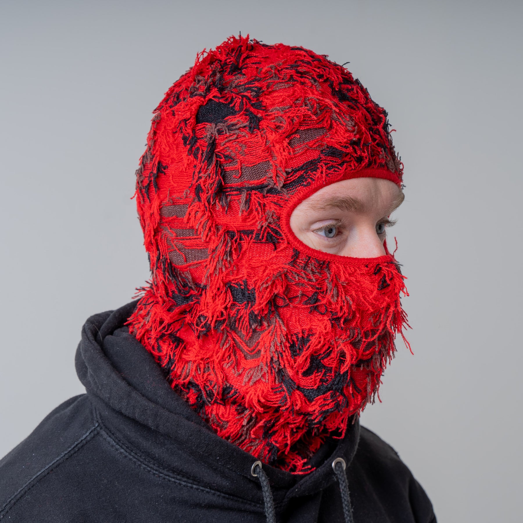 RED DISTRESSTED BALACLAVA